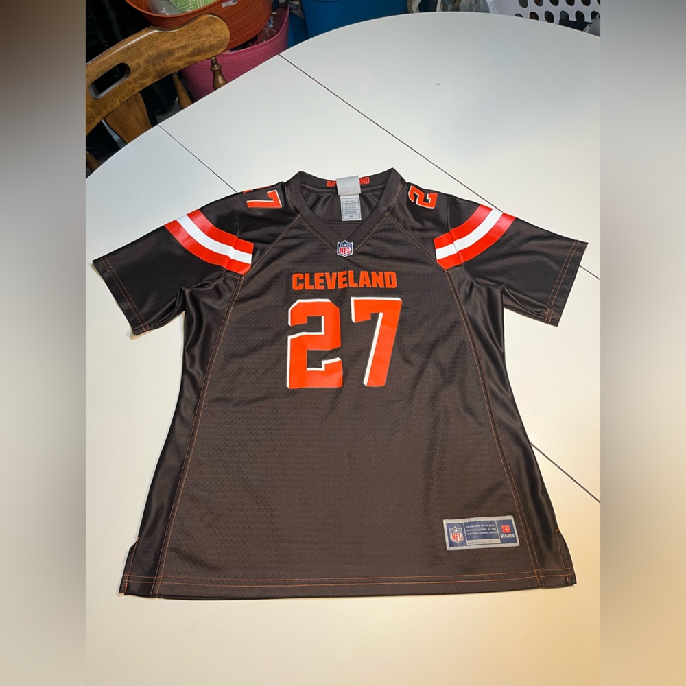 Cleveland Browns Kareem Hunt 27 RB Women’s medium NFL Proline orange brown